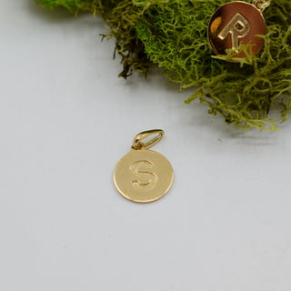 14K Gold Disc Letter Charm | Yellow Gold