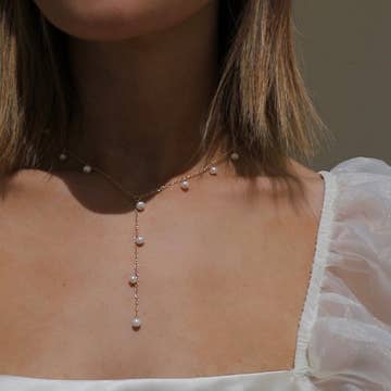 Ellie Pearl Drop Necklace