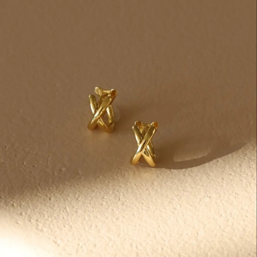 Axel Huggie Earrings | Gold
