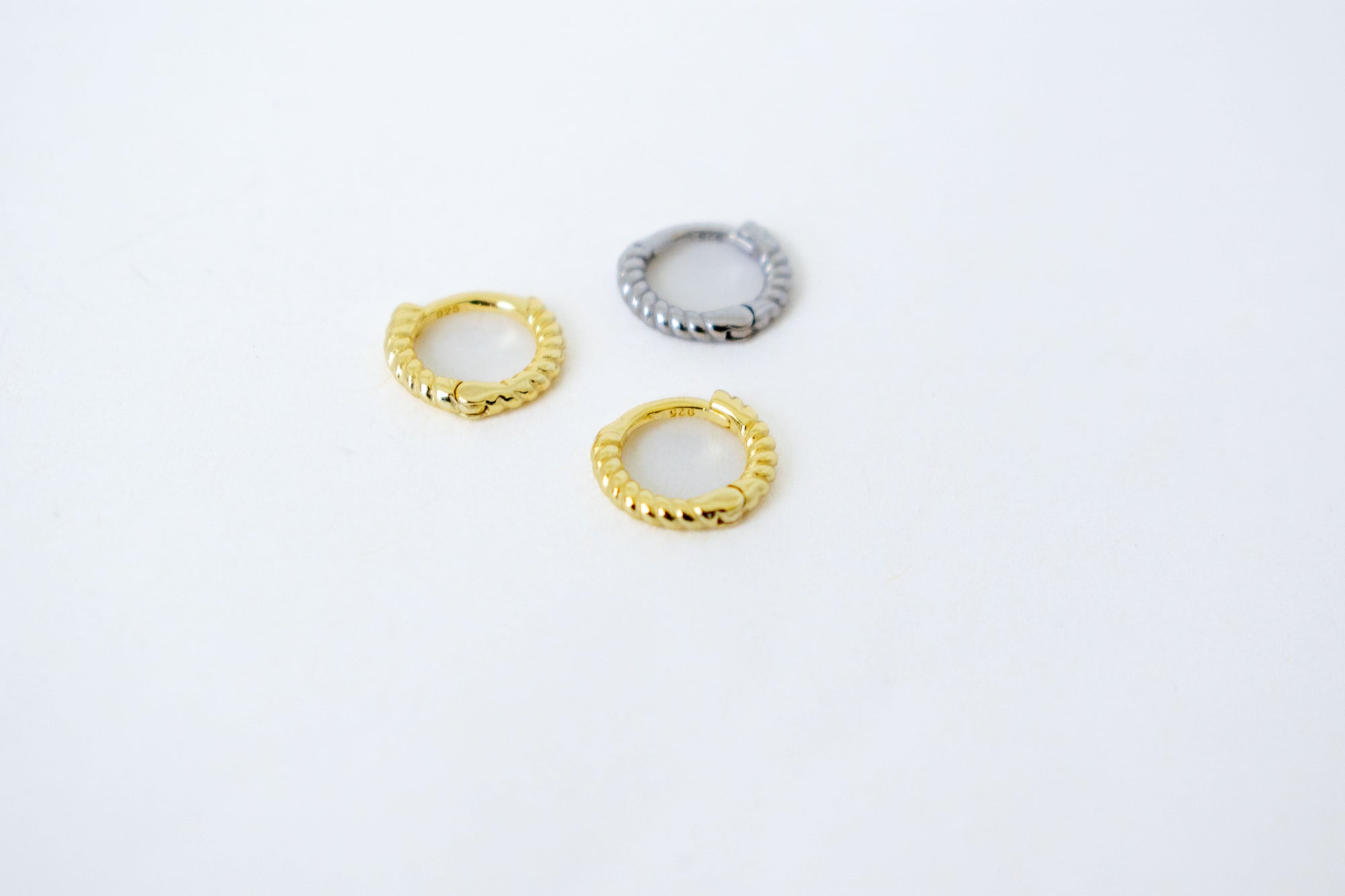 Tiny Rope Huggie Hoop | Single Earrings P&K Gold  