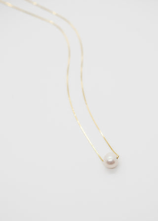 Single Pearl Box Chain Necklace