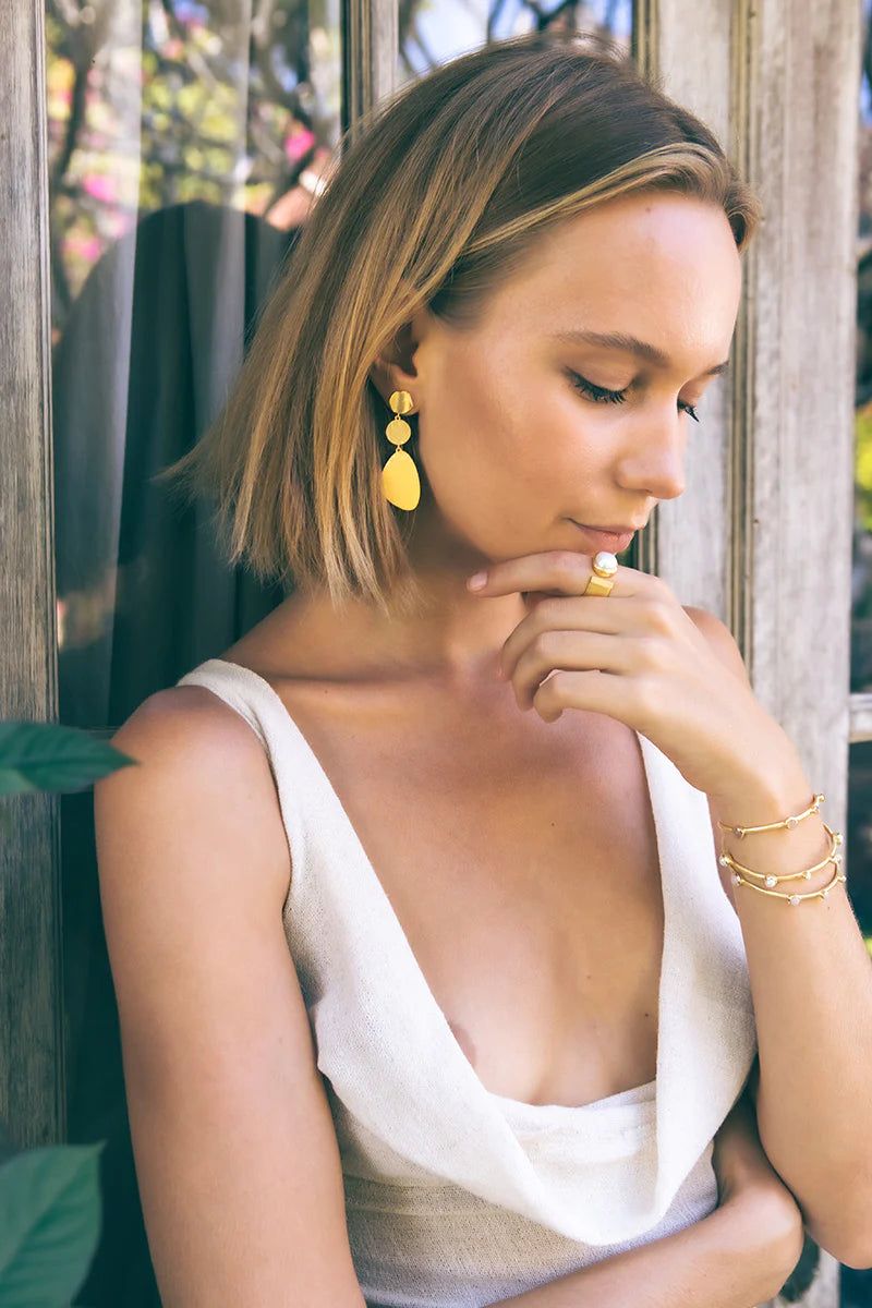 Tinulo Textured Earrings