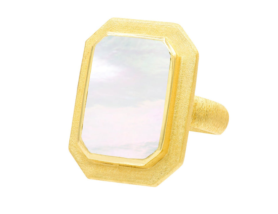 Nelle Ring