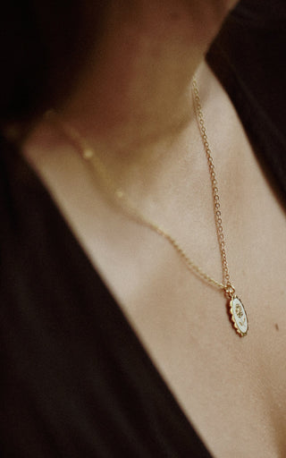 Rose Medallion Necklace Necklaces KariBoo Bijoux   