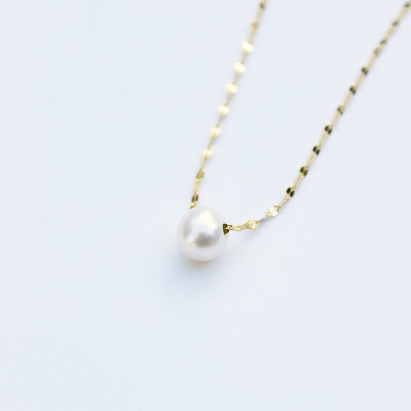Betty One Pearl Necklace Necklaces P&K Yellow Gold  