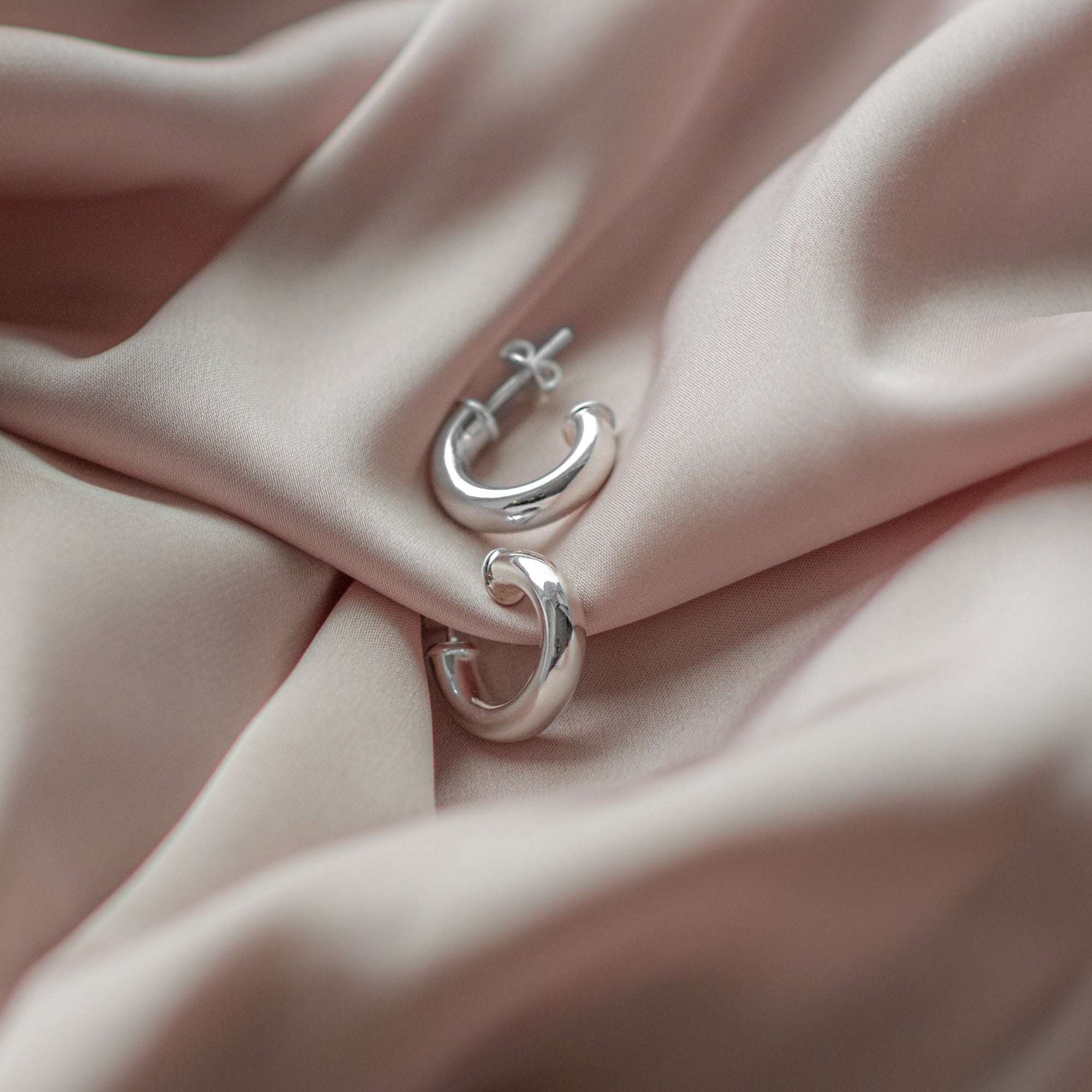 Classic Tube Hoops | X-Small Earrings P&K   
