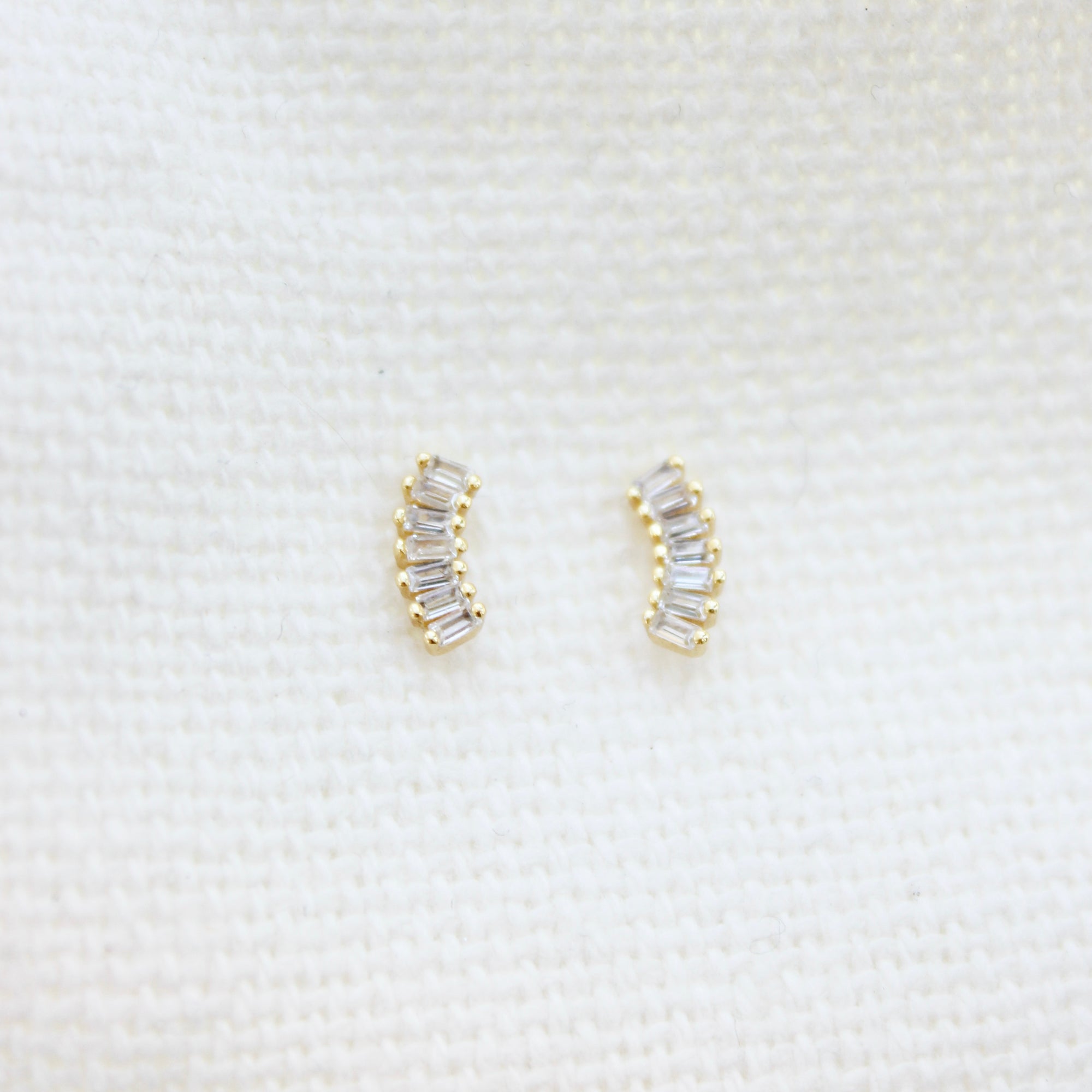 Fan Stone Stud Earrings Earrings P&K White  