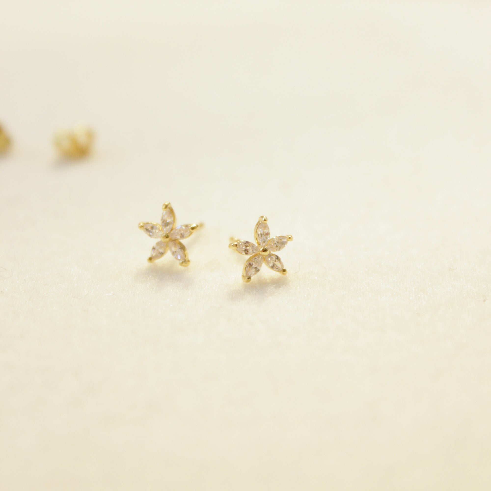 Five Petal Flower Stud Earrings Earrings P&K   