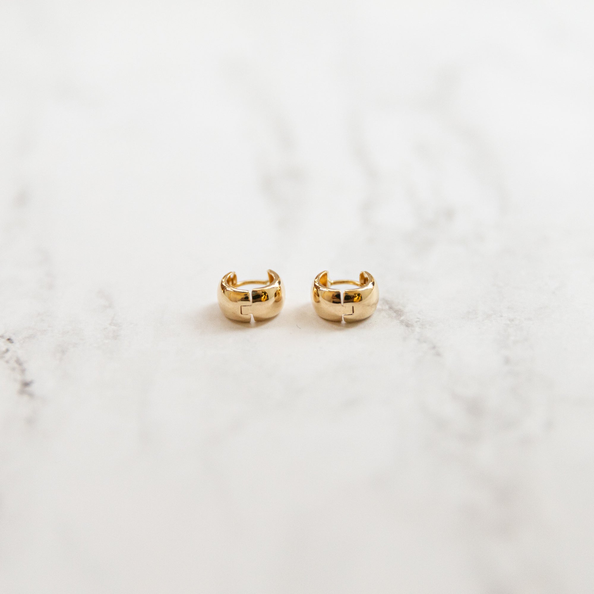 Small Chunky Huggies | 14K Earrings P&K   