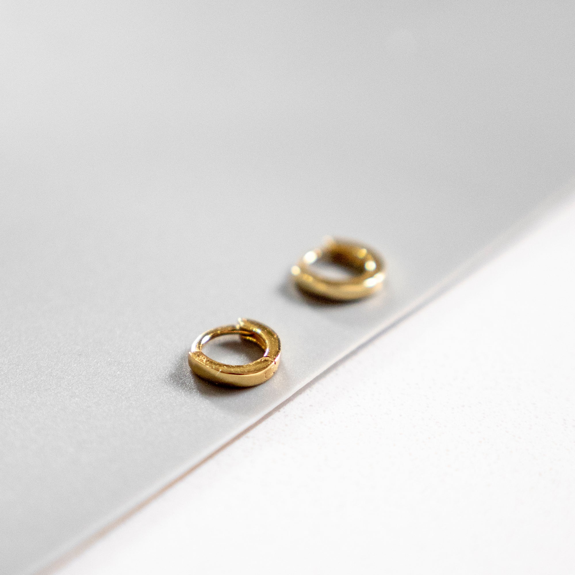 Tiny Huggie Hoop Earring | Single Earrings P&amp;K   