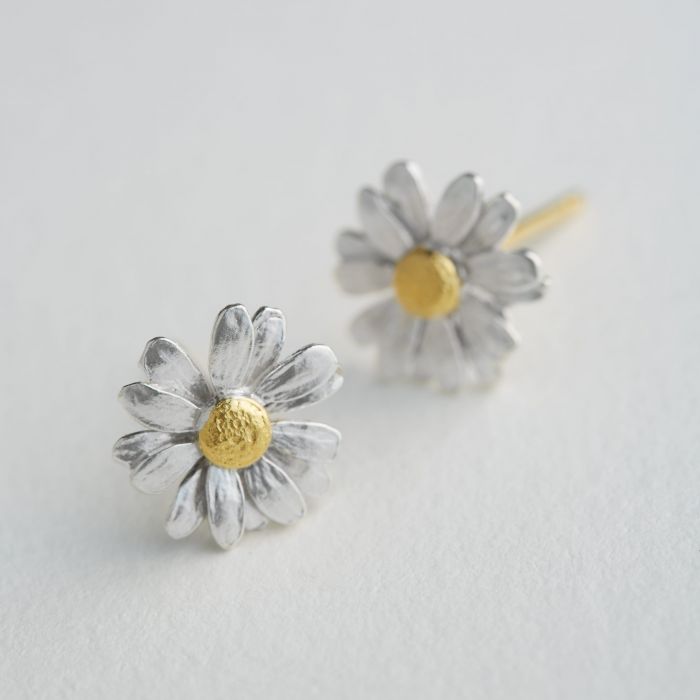 Little Daisy Stud Earrings Earrings Alex Monroe   